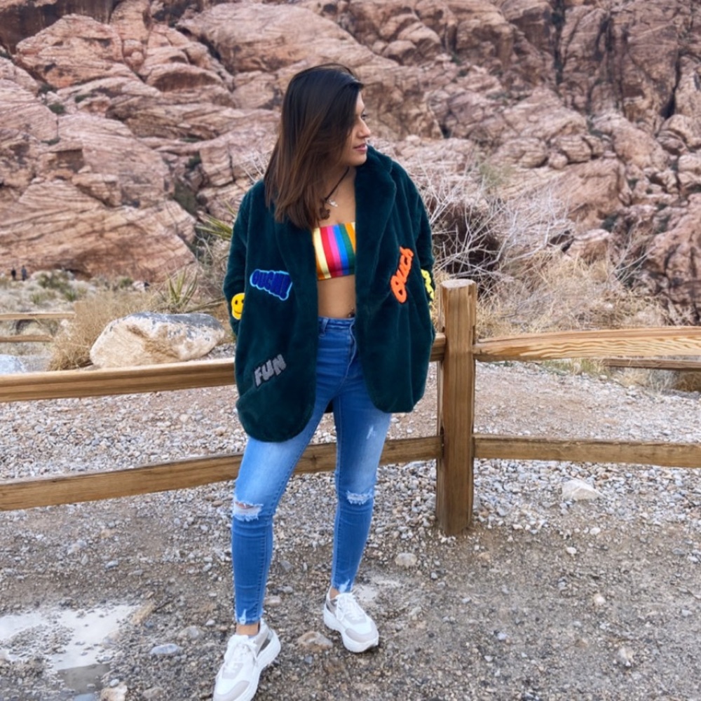 Meet your Posher, Kathia